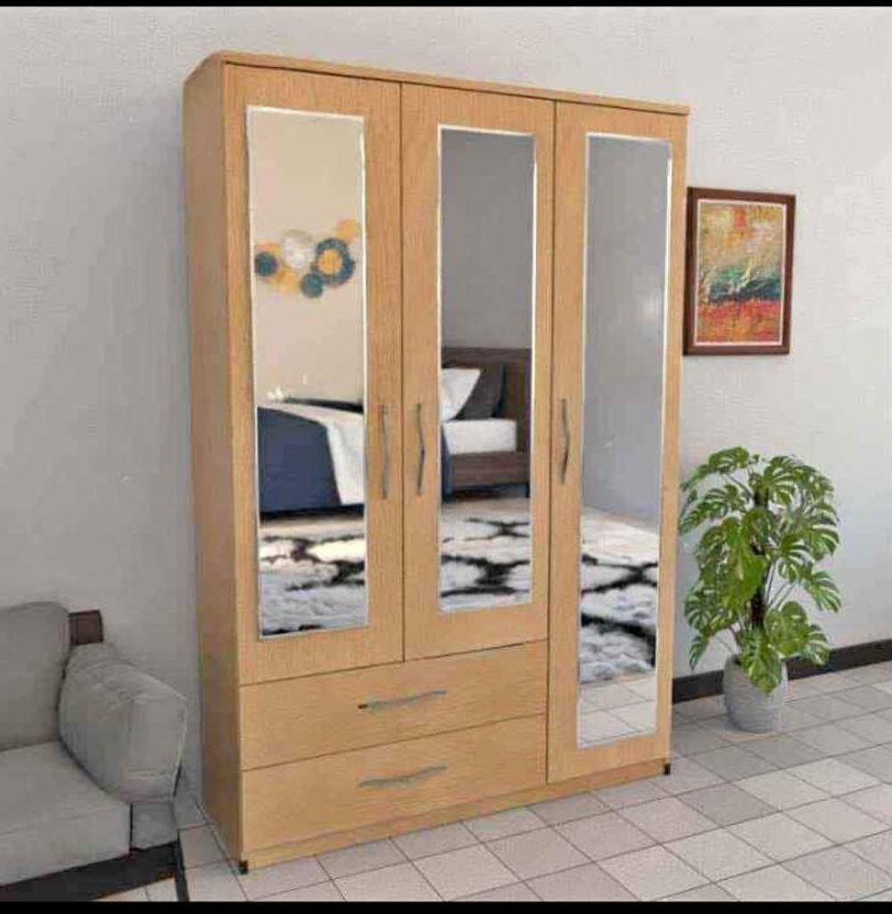 3 Doors 2 Drawers 3 Mirrors Wardrobe