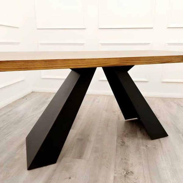 AxelLuxuryFancyTable Rayfurniture 6 1400x scaled