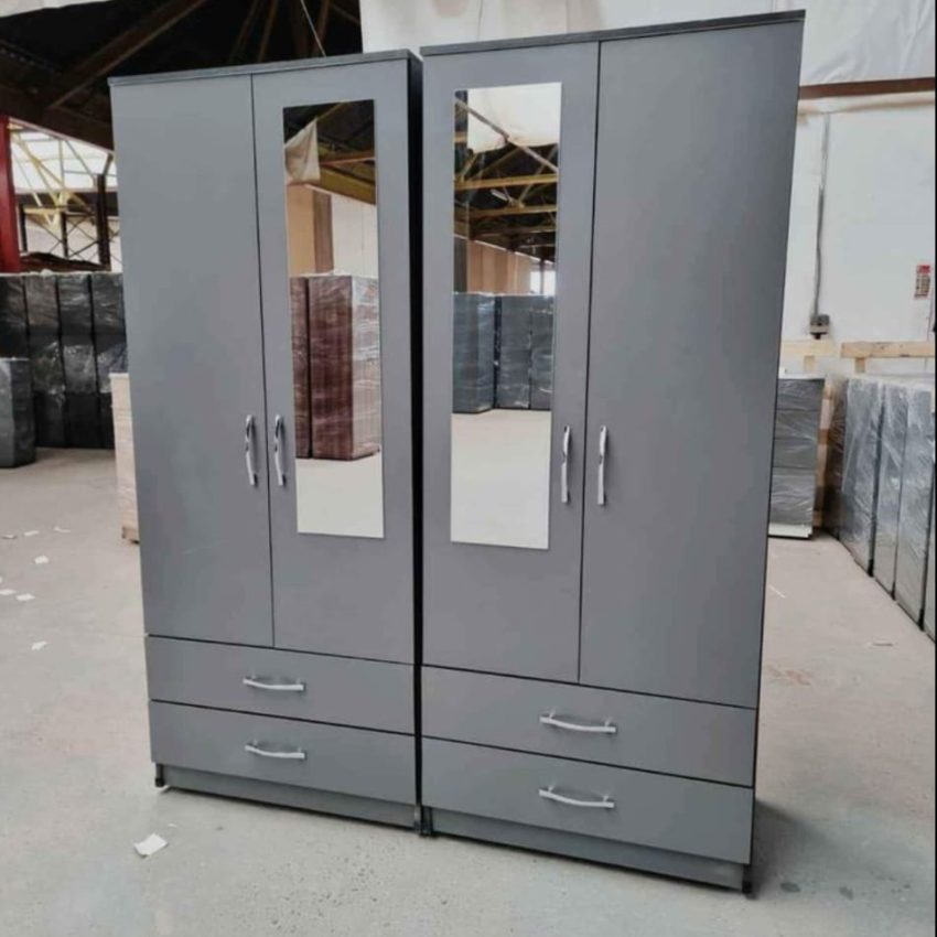 4 Door 4 Drawer Mirrored Wardrobe