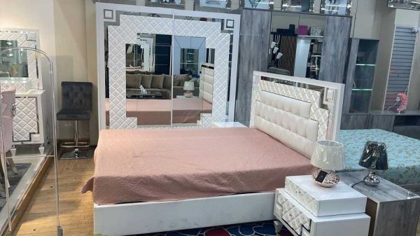 QUEEN BEDROOM SET