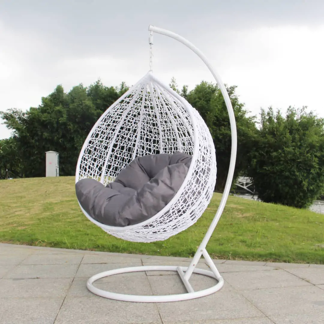 Pedestal Swing Chair White Wicker Modern Outdoor Garden Seating - UK