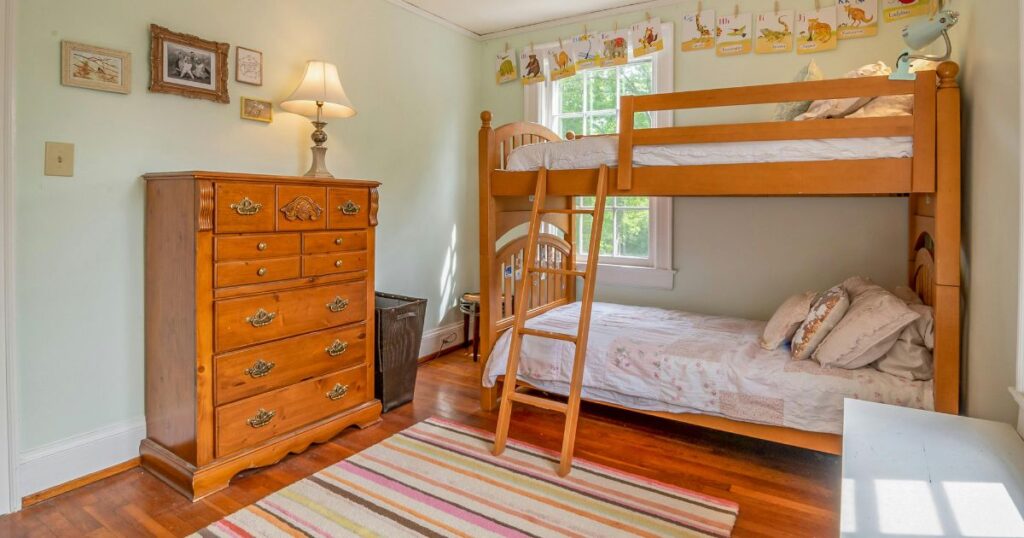 10 Furniture Ideas to Transform Your Space 13 Bunk Beds: The Ultimate Space-Saver