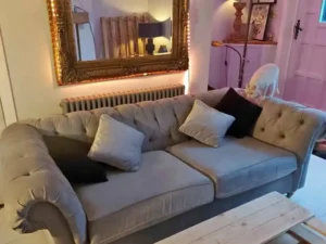 2 seater chesterfield sofa in velvet fabric